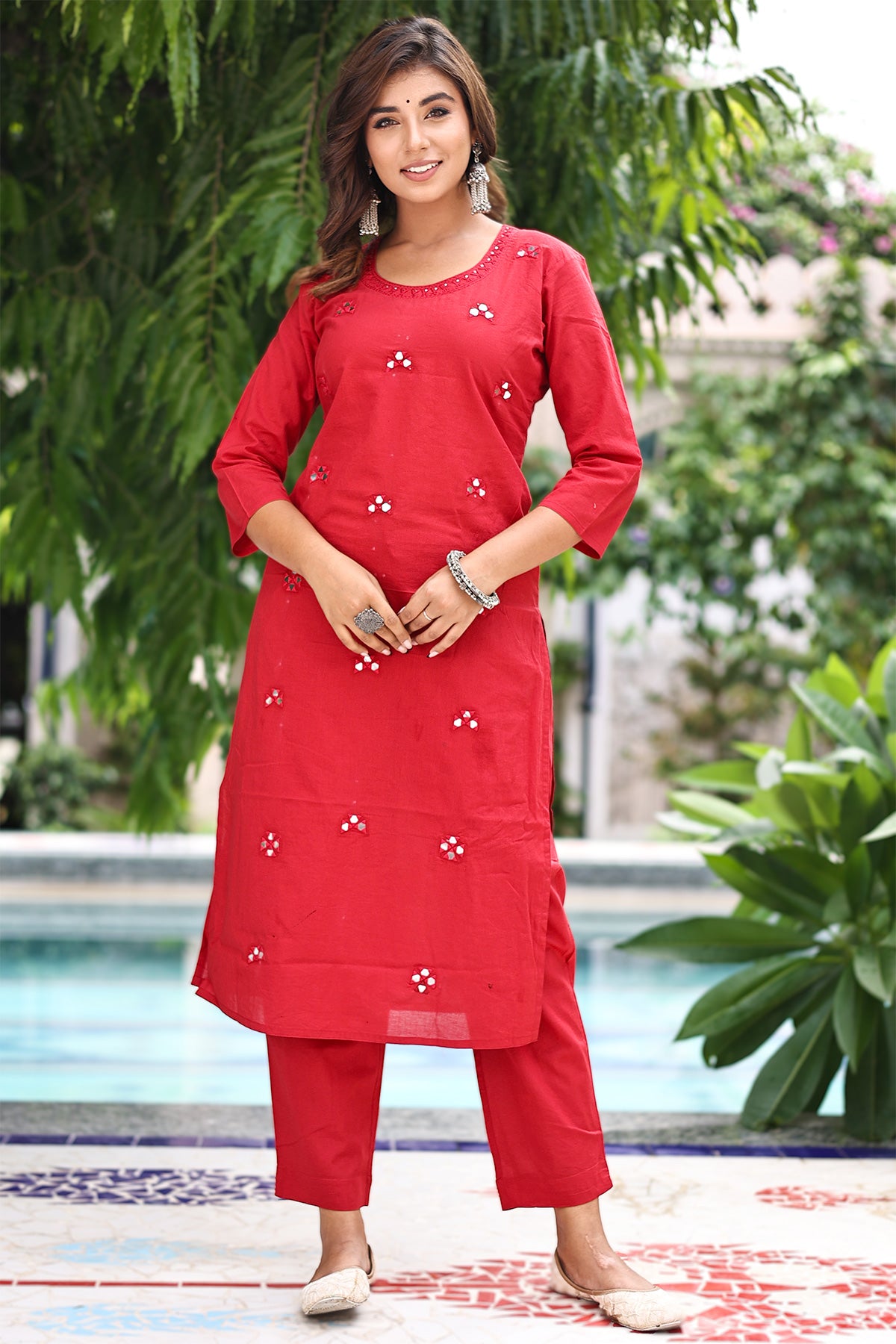 Women's Straight Maroon Abstract Kurta main image 0
