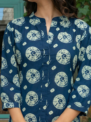 Indigo tie-dye cotton dress, fabric detail close-up